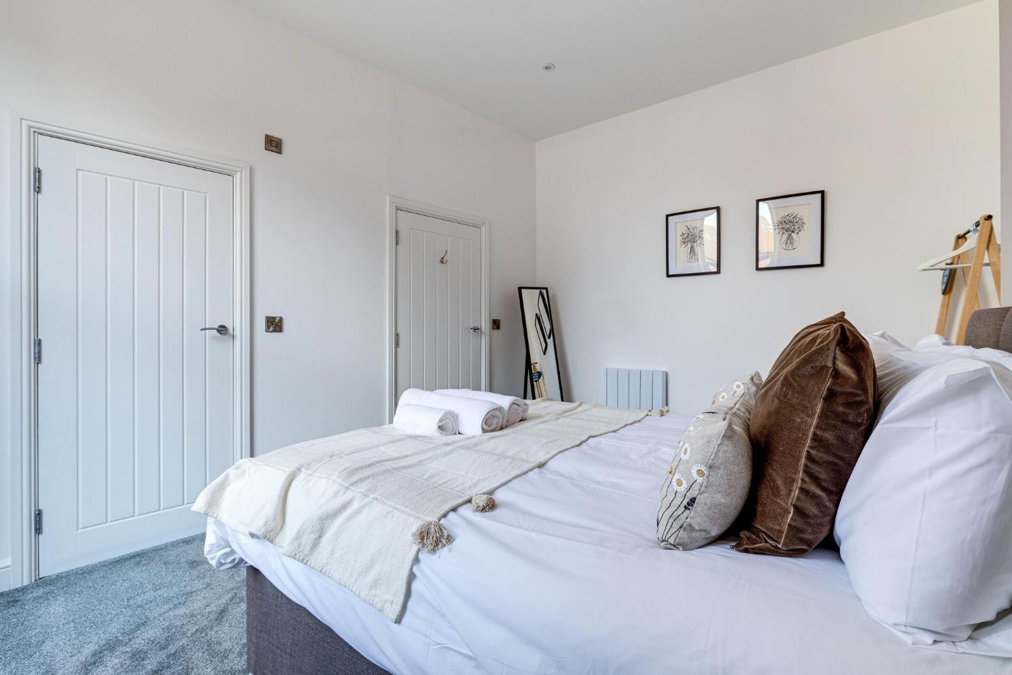 Apt 1 - Empire 39 - Central Location Appartement Scarborough Buitenkant foto